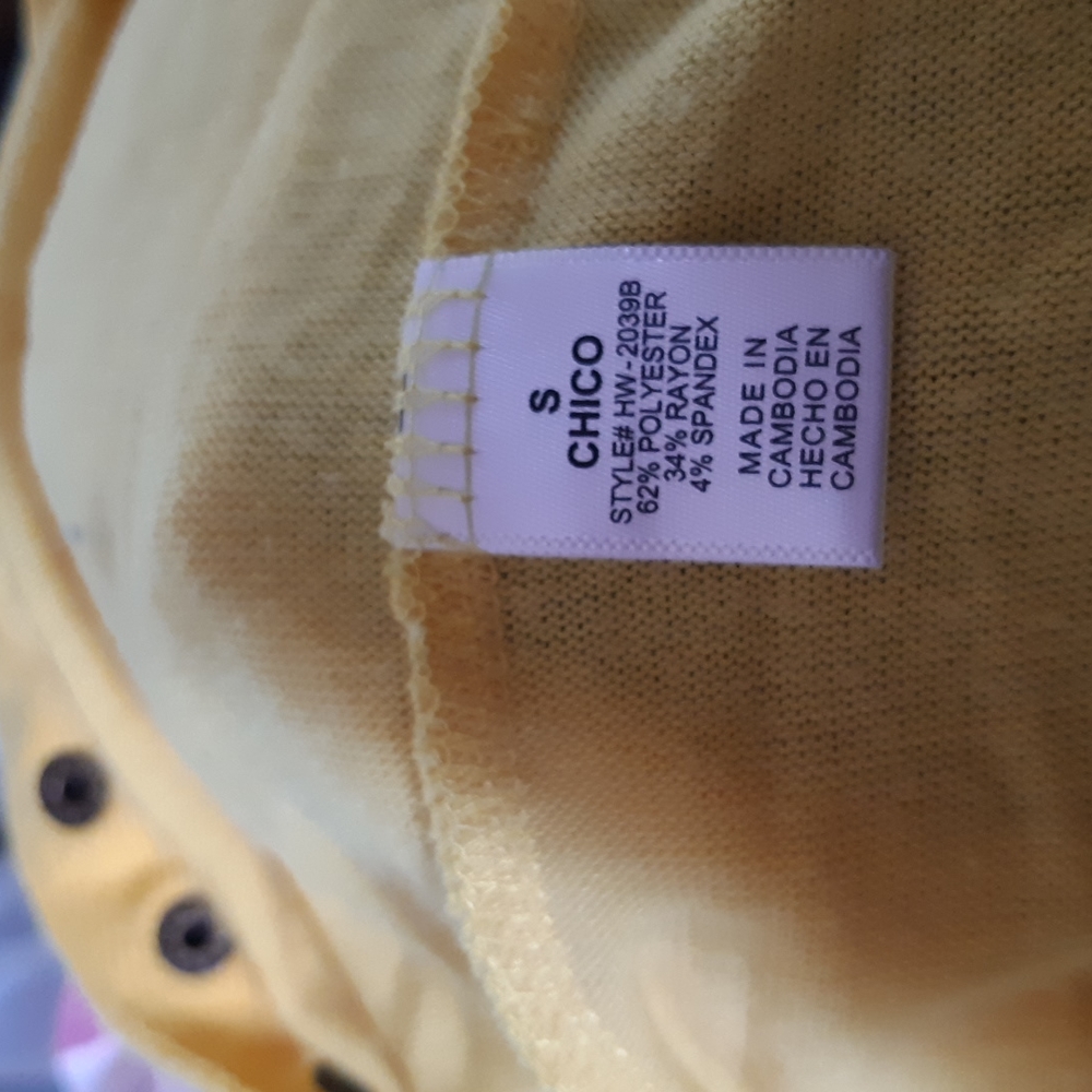 Womens Sweater Sz Small Super Cute Spring Yellow Long Sleeve ZENANA OUTFITTERS - Picture 3 of 7